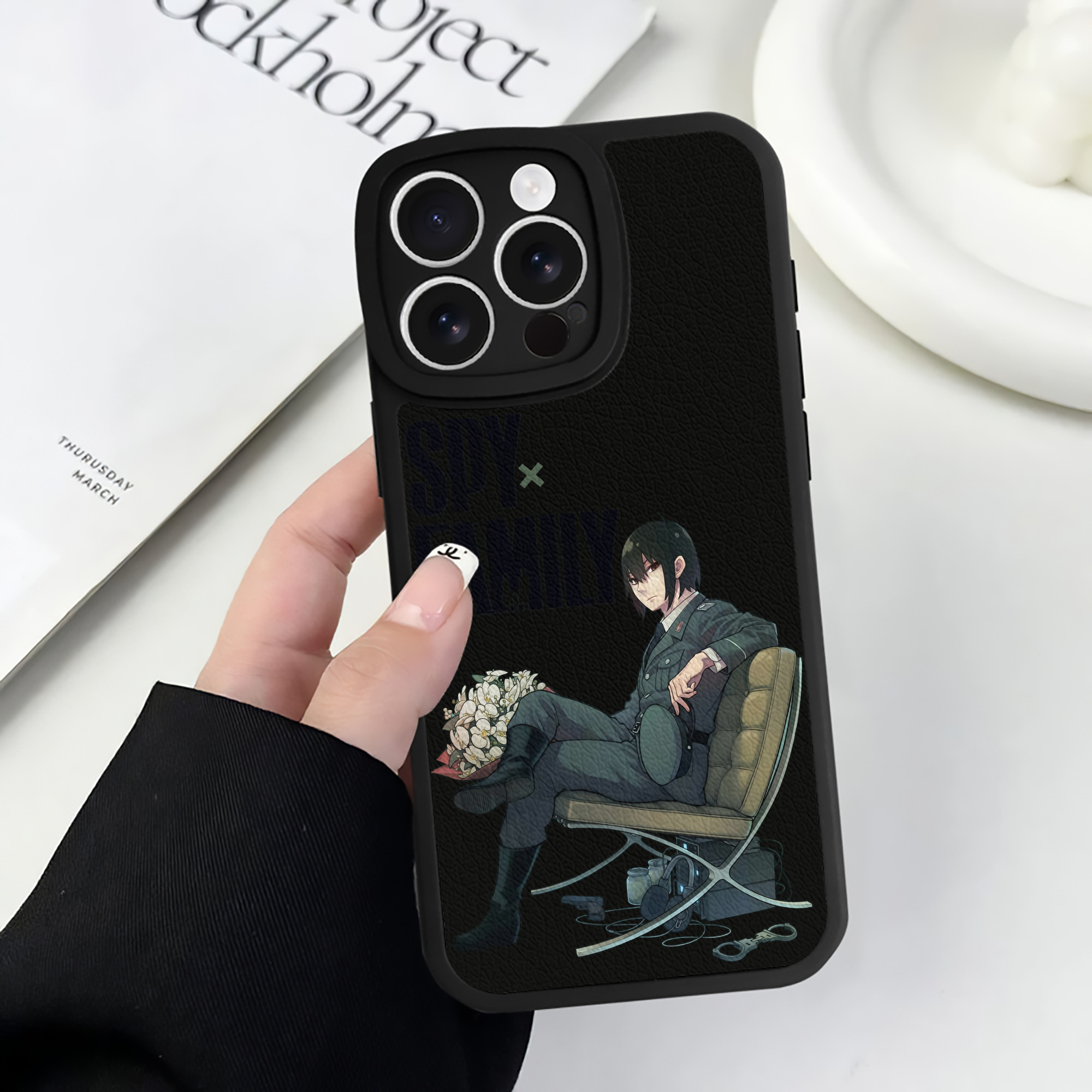 （画像用） SPY×FAMILY间谍家家酒 【iPhone 16シリーズ対応】シリコンスマホケース（レザー調） 材質：シリコン